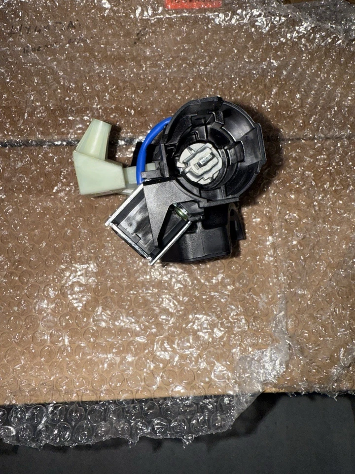 OEM NUEVO HYUNDAI Elantra 2017-2021 cuerpo de dirección e encendido e interruptor 81910-F2130 Foto 3 de 4