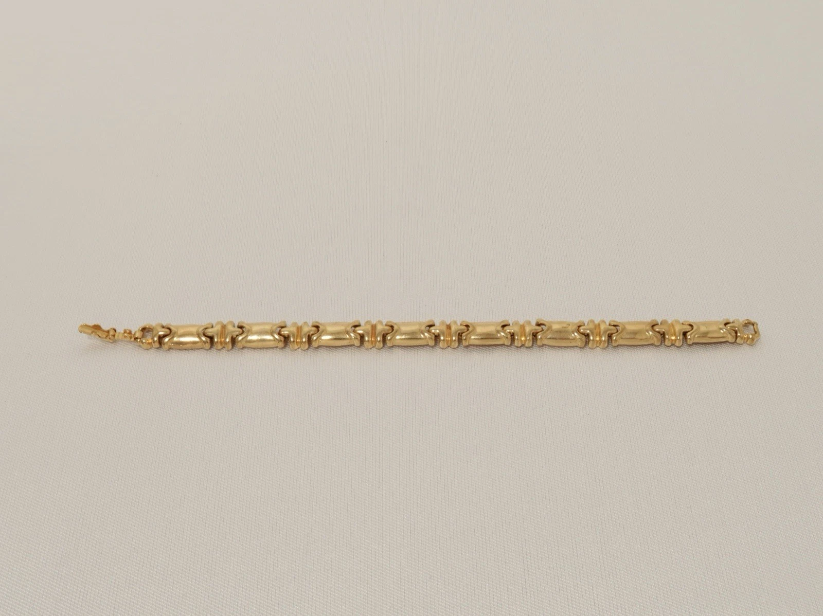 JOAN RIVERS Elegant Gold Tone Tennis Link Vintage Bracelet Jewelry Br19