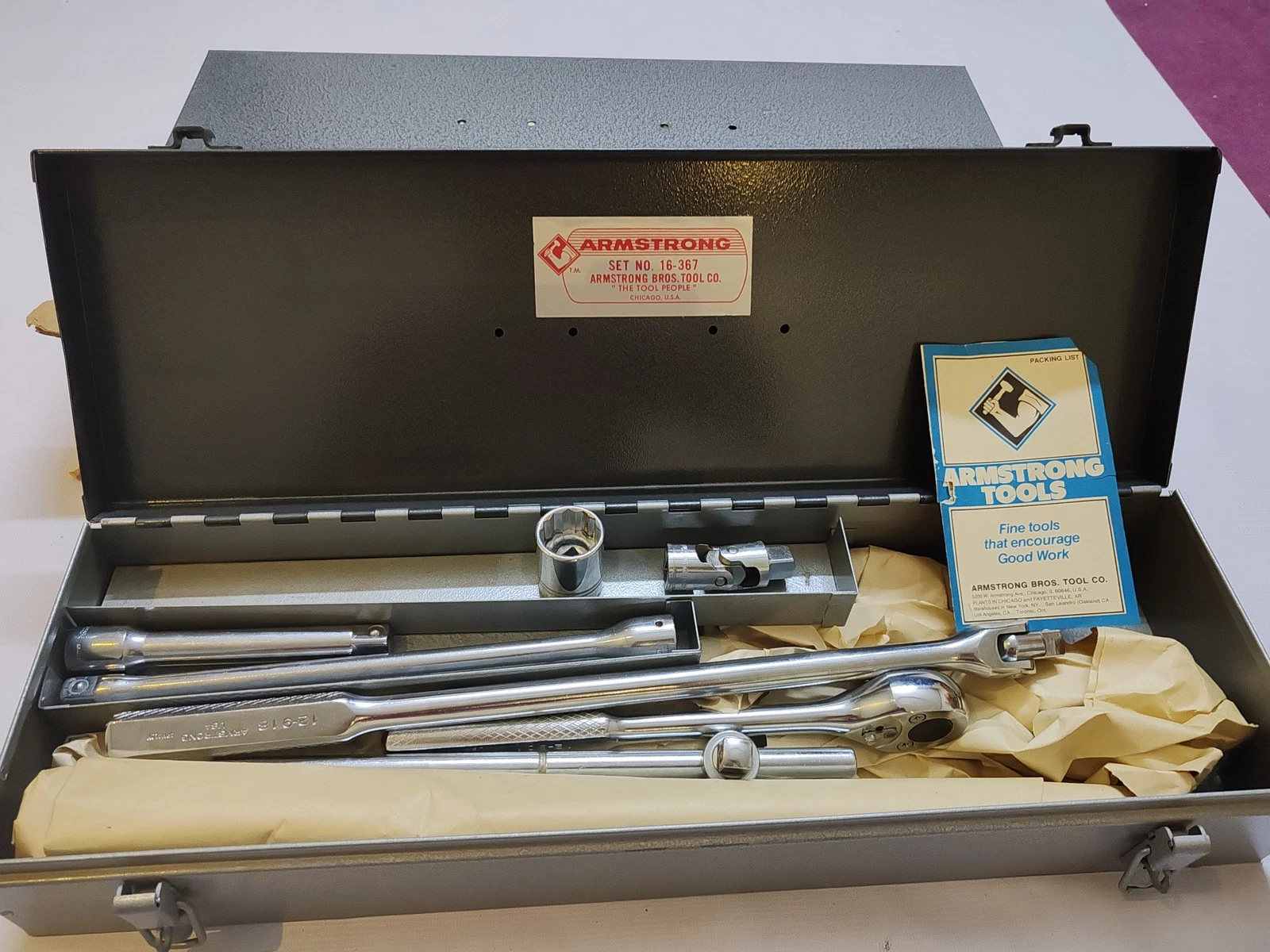 Vintage Super Rare Nos Armstrong Tool Tow Set 3/8 &1/2 Extension/Socket 80s/70s?