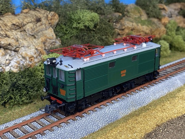 RENFE E1002 ROCO 63810 DCC READY NEW
