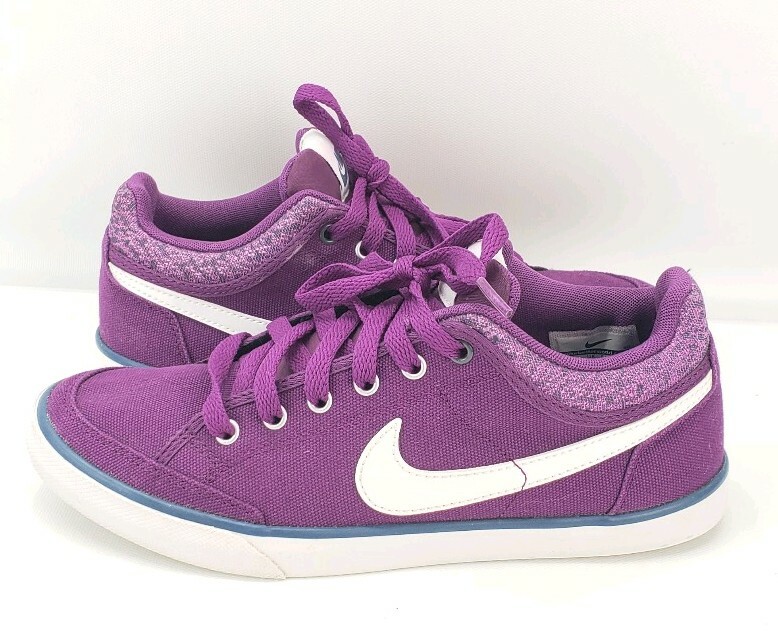 canvas shoes under 500