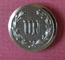 Bb  UNITED NATIONS UNIFORM BUTTON Medium Gunmetal Finish Albert GO 4A