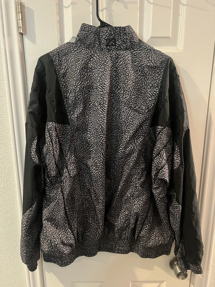 Chaqueta cortavientos Air Jordan estampado elefante XL Foto 2 de 4
