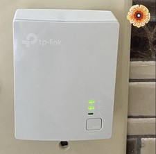 TP-Link AV600 Internet Ethernet Powerline Adapter - White And Gray - Powers On