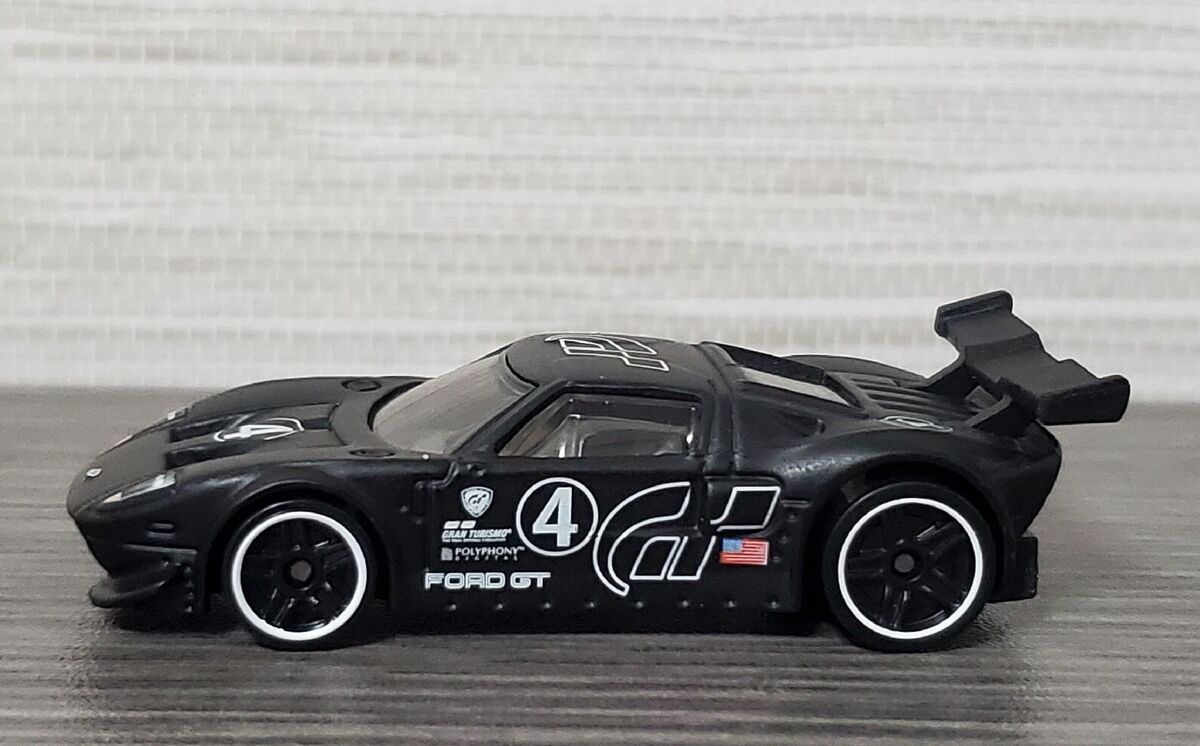 2016 Hot Wheels 3/8 Gran Turismo Ford GT LM #4 Racing Car Matte Black 1/64