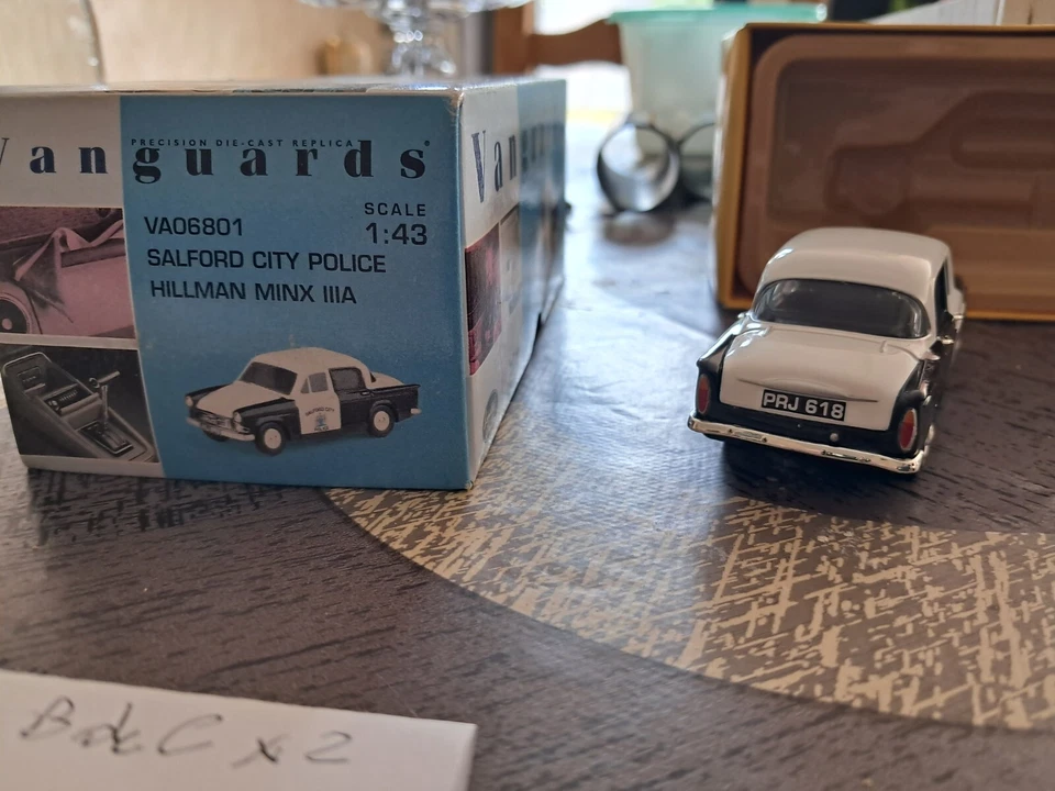 miniatures 1/43 VANGUARDS HILLMAN MINX III7 Police - Photo 4/4
