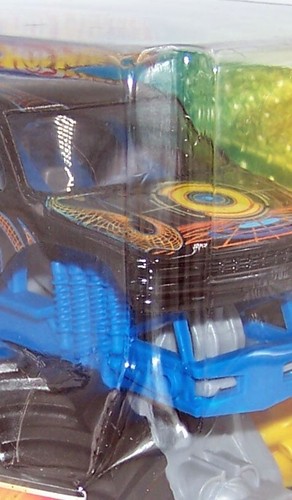 2012 Hot Wheels Monster Jam 1:24 AFTERSHOCK Monster Truck pressofuso - NUOVO - Foto 12 di 12