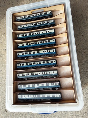 Laser Cut OO Gauge Model Railway Storage and Transportation Trays x 5 in 84l Box - Picture 6 of 8