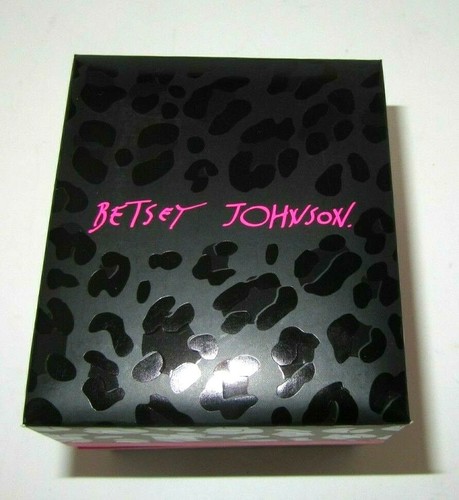 Betsey Brand New Johnson Ladies Chrystal Nice Silver Glitter Band Watch NWT $65 - Picture 6 of 6