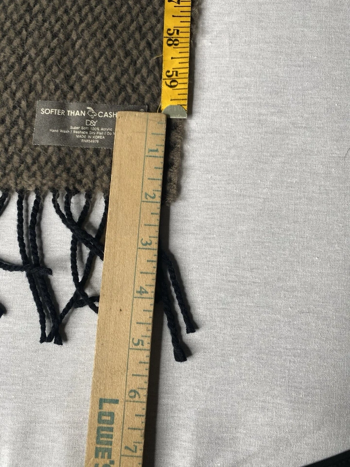 D&Y Unisex Classic Softer Than Cashmere® Plain Solid Fringe End Scarf Foto 4 de 4