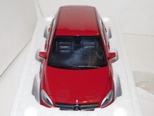 Norev Mercedes B-class B180 2011 1:18 183559
