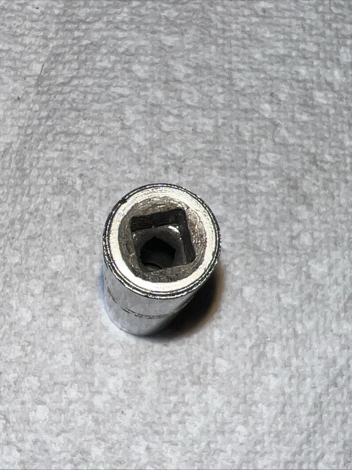Vintage Proto 4712-L , 3/8", 6 Point Deep Socket, 1/4" drive Made in USA - Image 4 of 4
