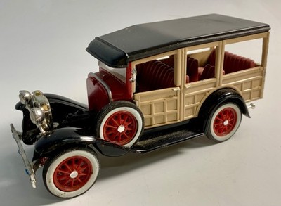 Arko Products - 1929 Ford Woody Wagon Diecast Car 1:32 Scale