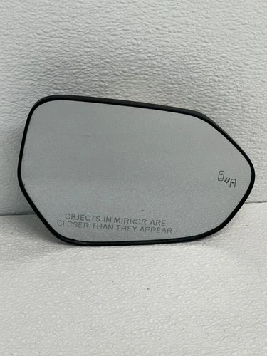 2019-2022 TOYOTA PRIUS LE RIGHT SIDE MIRROR GLASS W/ BLIND SPOT INDICATOR OEM