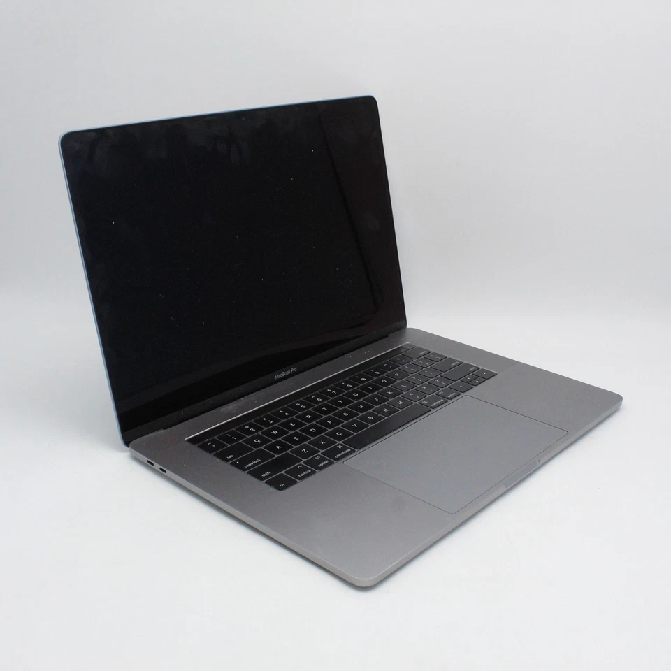 Apple MacBook Pro 2017 15.4" Intel i7-7820HQ 512GB SSD 16GB DDR3 Radeon Pro 560 - Image 3 of 4