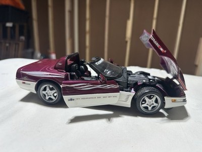 VINTAGE 1995 INDY 500 PURPLE CORVETTE PACE CAR 1:18 SCALE BEAUTIFUL NICE CAR   