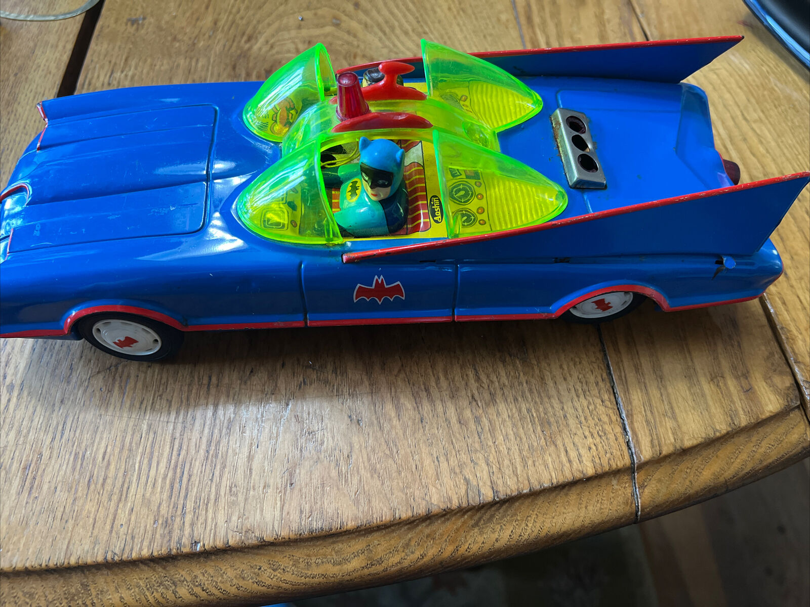 VINTAGE JAPAN AOSHIN TIN BATMOBILE BATMAN & ROBIN RARE RED TIN BATTERY TOY  1972