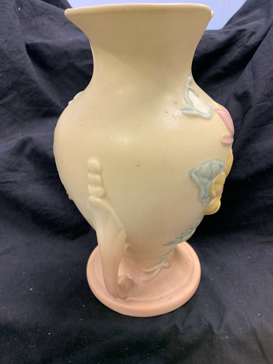 Vintage HULL Pottery Vase All Original Was my Grandmother's 9