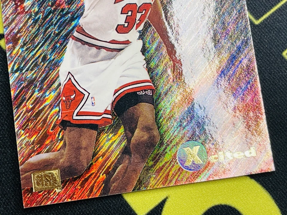 SCOTTIE PIPPEN 1994-95 Skybox Emotion XCITED Insert #13 Chicago Bulls HOF - Image 3 of 4