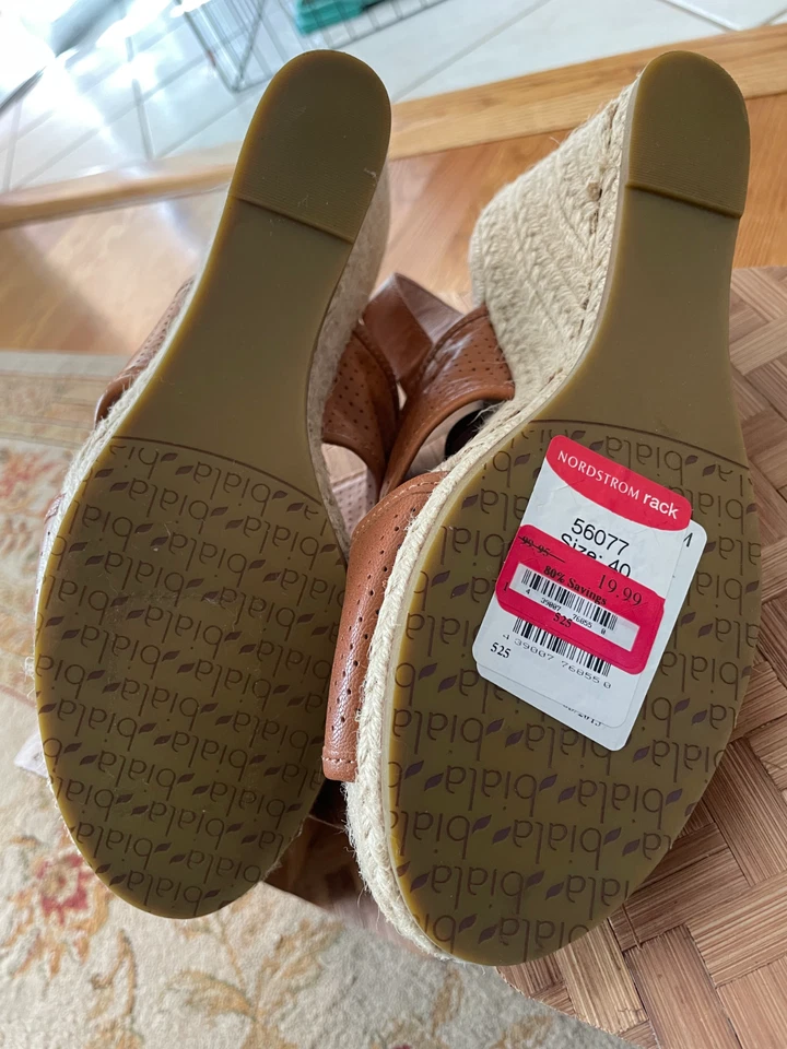 Alpargatas de verano Biala nuevas sin etiquetas bronceadas cuñas correa al tobillo 41 M para mujer Foto 3 de 3