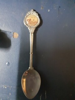 international airport auckland nz souvenir spoon