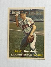 1957 Topps - Billy Gardner #17