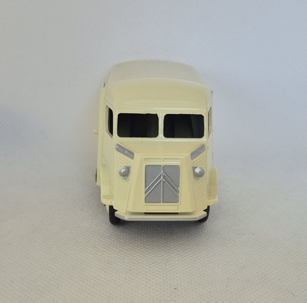 Citroën Camionnette 1200 kg - Dinky Toys 25 CG (Editions Atlas Citroën Camionnette 1200 kg - Dinky Toys 25 CG (Editions Atlas