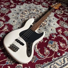 GrassRoots G-JB/R Snow White Jazz Bass 2015 Used with Minor Scratches