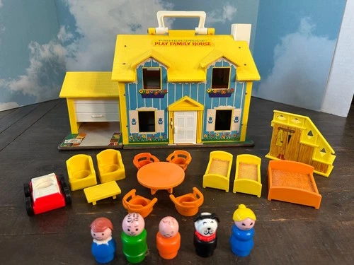 VTG Fisher Price Little People Play Family YELLOW HOUSE 952. COMPLETE. CLEAN.