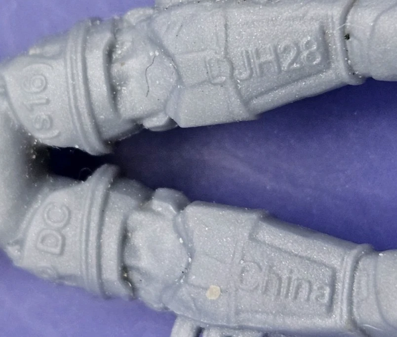 Figura suelta Hotwheels DC Comics: Batman VS Superman BARMADO BATMAN 2" Foto 4 de 4