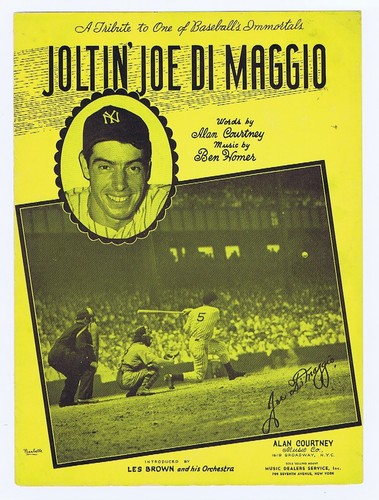 New York Yankees - Joe Dimaggio - Record setting swing! - 1941 - Scarce - VG/EX