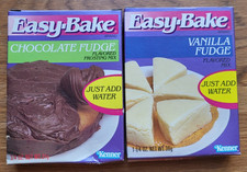 NEW Vintage Easy-Bake Oven Kenner 1990 Chocolate Vanilla Fudge Flavored Mix