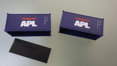 N Scale 20' Cargo Shipping Container Load Set of 2 APL w/ Magnets * JTC