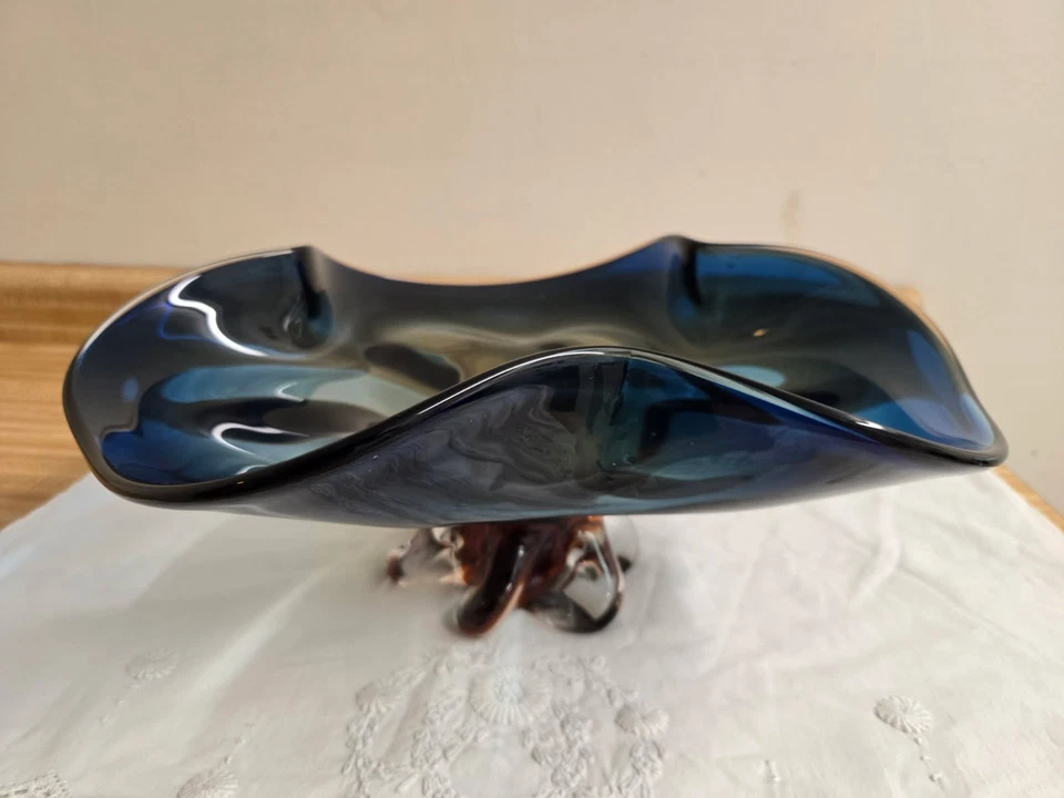 De colección. cuenco de vidrio artístico: firmado Egermann. Azul en color miel. Foto 3 de 4