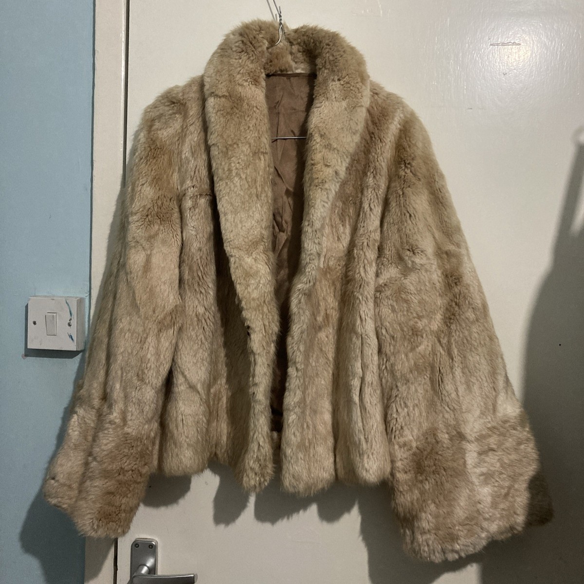 VINTAGE PLUS SIZE WARM FUR musquash SIZE 18 PALE HONEY