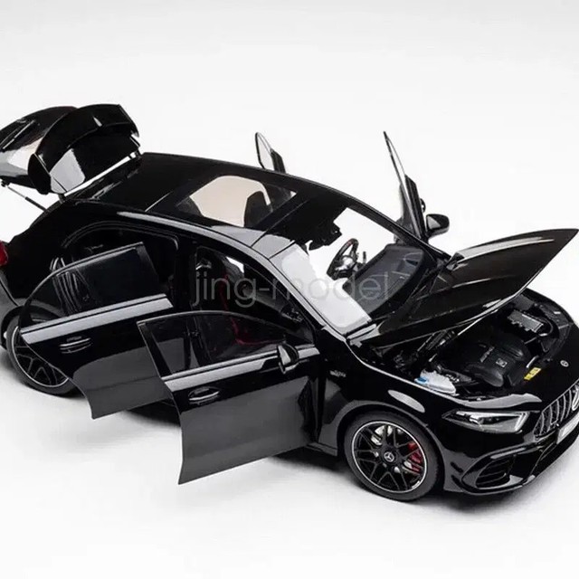 NZG Mercedes-Benz AMG A45 S 1:18 Diecast Model Car