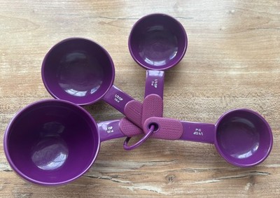 Kitchen Aid Messlöffel Messbecher Set 4tlg Lila 1 Cup 1/2 Cup 1/3 Cup 1/4 Cup