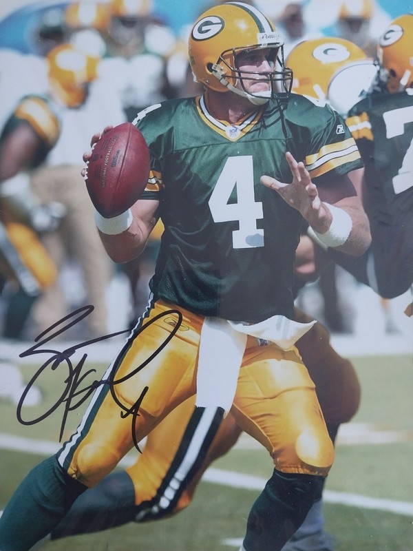 Autographed Brett Farve 8x10 Original Photo LOA 