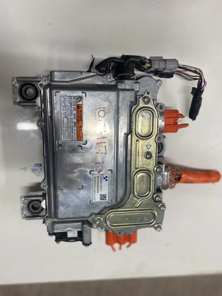 Genuine Toyota Prius Hybrid 2009 - 2015 Front Wiper Motor With Linkage