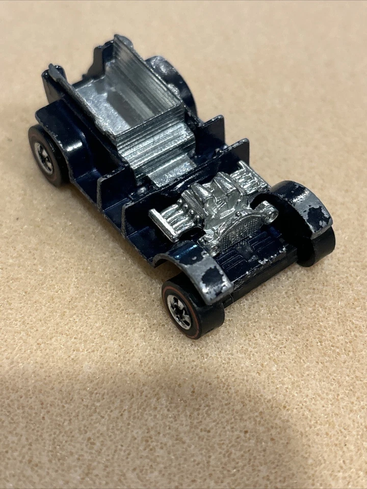 ORIGINAL Black Wall Patty wagon 1969 HotWheel Vintage no top or windshield Used - Image 4 of 4