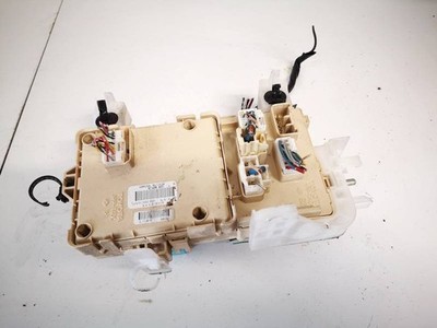 892210F010 89221-0F010 Sicherungskasten für Toyota Corolla Verso UK2532909-67