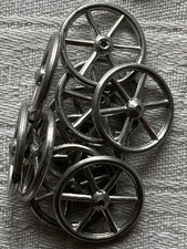 ALTE WINZIGE ZINN RÄDCHEN ZIEHTIERE PUPPENWAAGEN PUPPENSTUBE ZUBEHÖR 1900