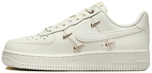 靴 Nike WMNS AIR FORCE 1 LOW GlitterSwoosh エア フォース 1 NIKE ナイキ WMNS AIR FORCE LOW 