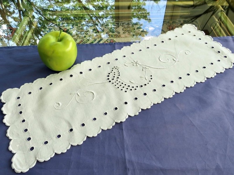 Antique White Linen Art Nouveau Padded Hand Embroidered Vanity Doily 7x19 Runner