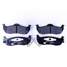 Hella PAGID Bremsbeläge Scheibenbremse für Nissan Navara Titan Infiniti QX56 etc