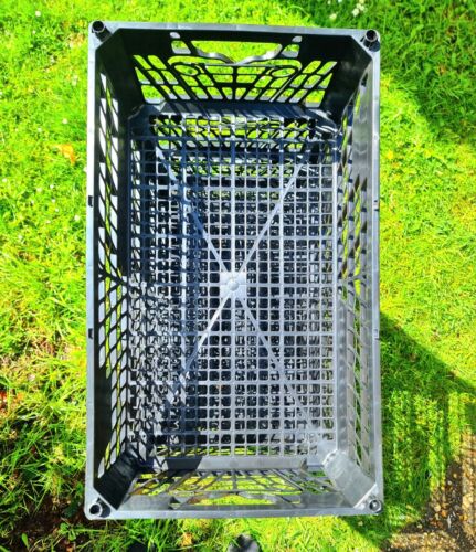 10 X Large Plastic Stackable Crates - Strong Plastic Tray Container (50x30x15cm) - Picture 2 of 3