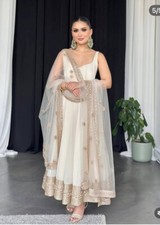 New Trending White Faux Georgette Salwar Kameez With Dupatta For Women