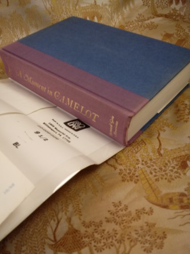 A Moment in Camelot by Maggie Rennert First Edition - Picture 8 of 9