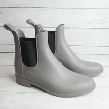 Capelli New York  Womens Size 9 Chelsea Rain Boots Gray