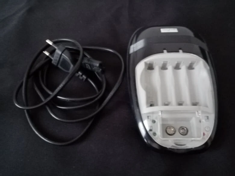 Carica 500 Beghelli Art. 8850 Batterie Ladegerät Schnelllader Akkuladegerät Akku